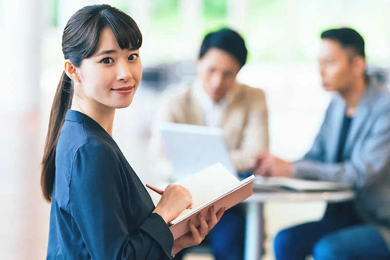 株式会社イデアルスタッフ